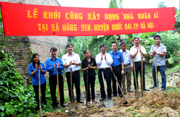 15.9 - Nha nhan ai.jpg