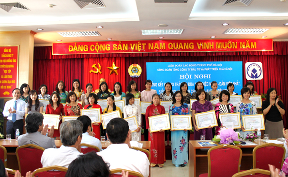 19.10 - trao bk 5.jpg